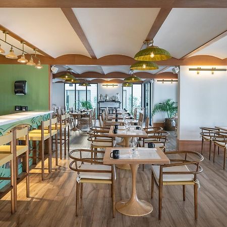 Hotel Ocean Eden Bay (Adults Only) à Spring Rises Extérieur photo The restaurant