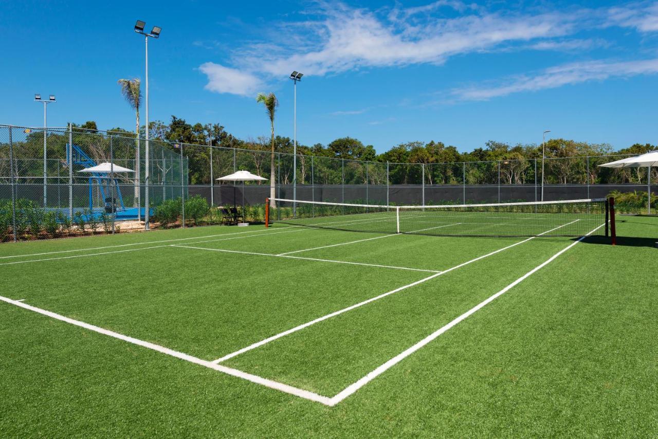 Hotel Ocean Eden Bay (Adults Only) à Spring Rises Extérieur photo Tennis court at the Club