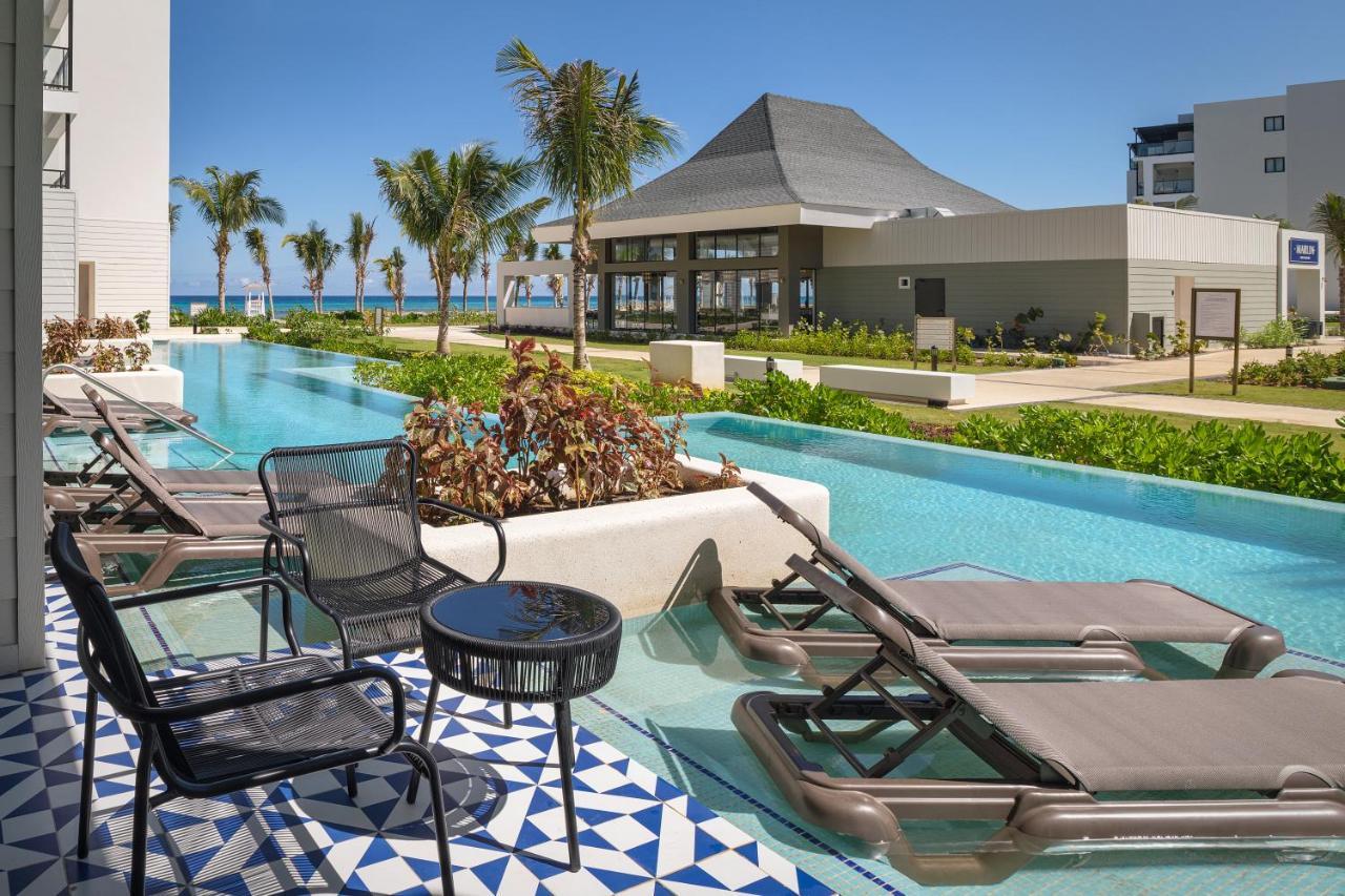 Hotel Ocean Eden Bay (Adults Only) à Spring Rises Extérieur photo The pool at the Hard Rock Hotel in Cancun